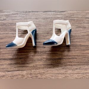 1958 Barbie Shoes